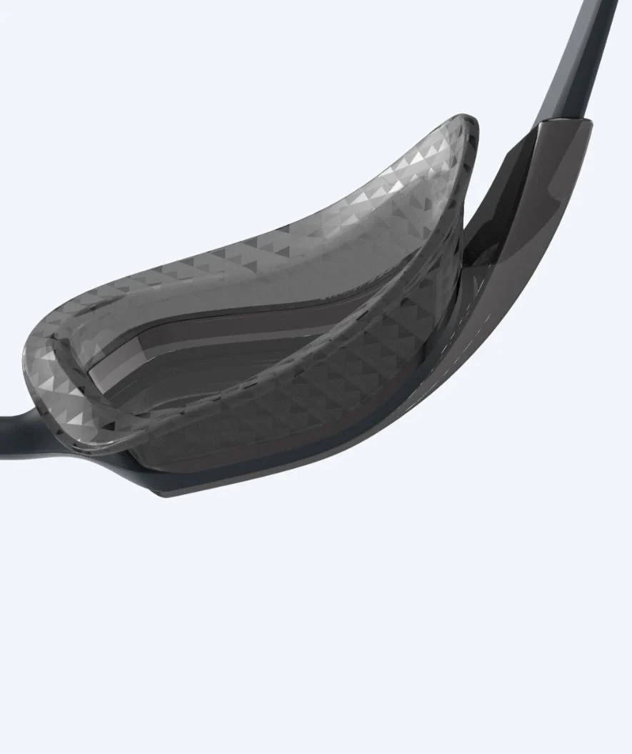 Speedo okulary do pływania na wodach otwartych - AquaPulse Pro - Czarny/czerwony - Image 4