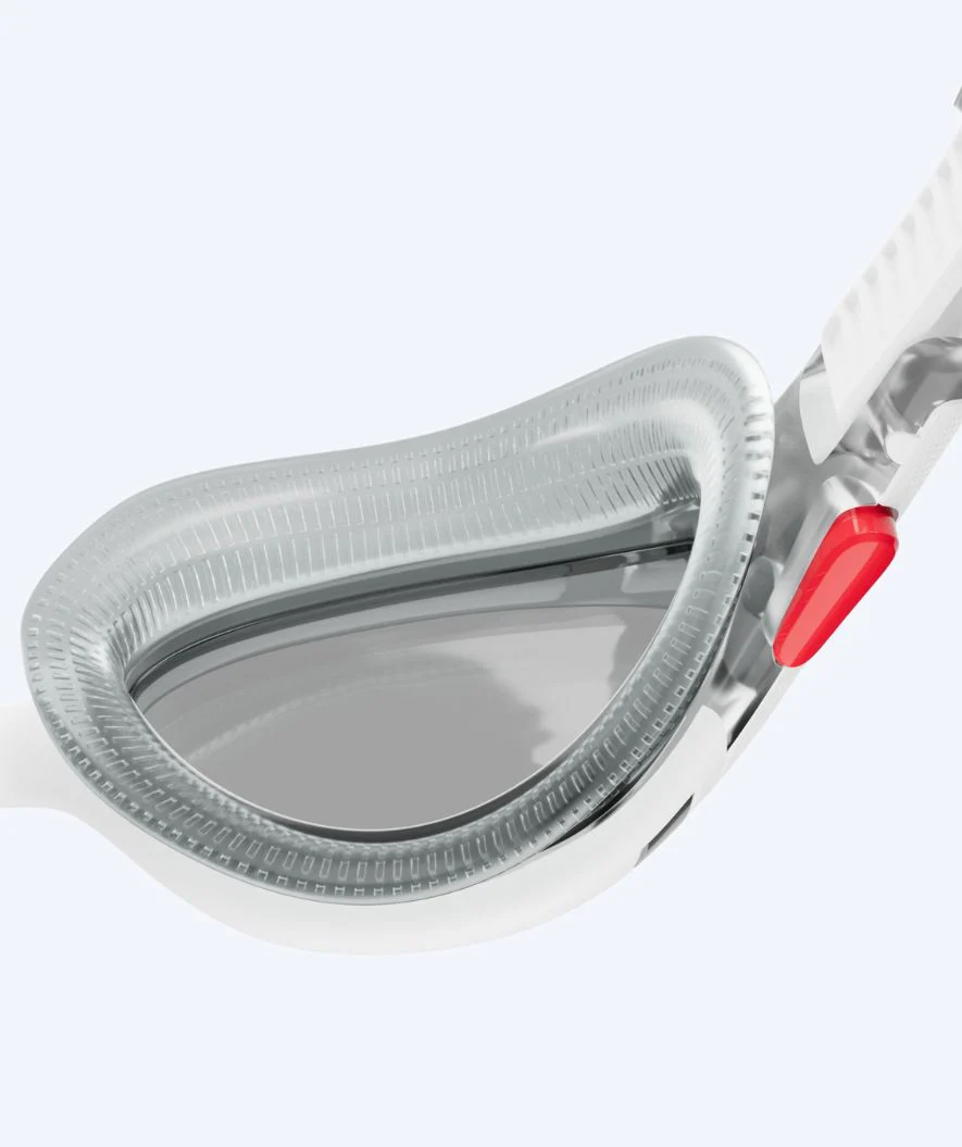 Speedo okulary do pływania treningowe - Biofuse 2.0 - Białe (przyciemniane szkła) - Image 5