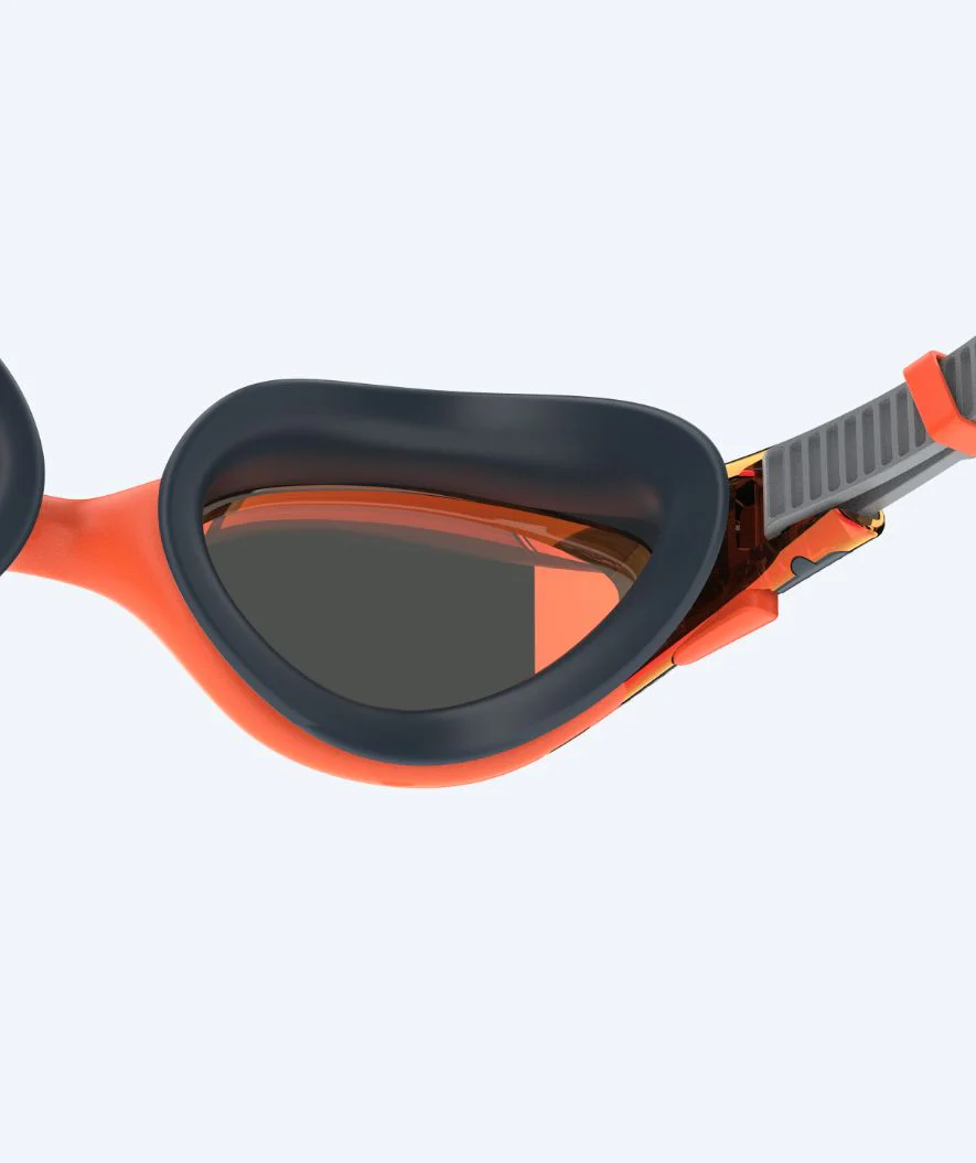 Speedo okulary do pływania treningowe - Biofuse 2.0 - Czarne/pomarańczowe - Image 4