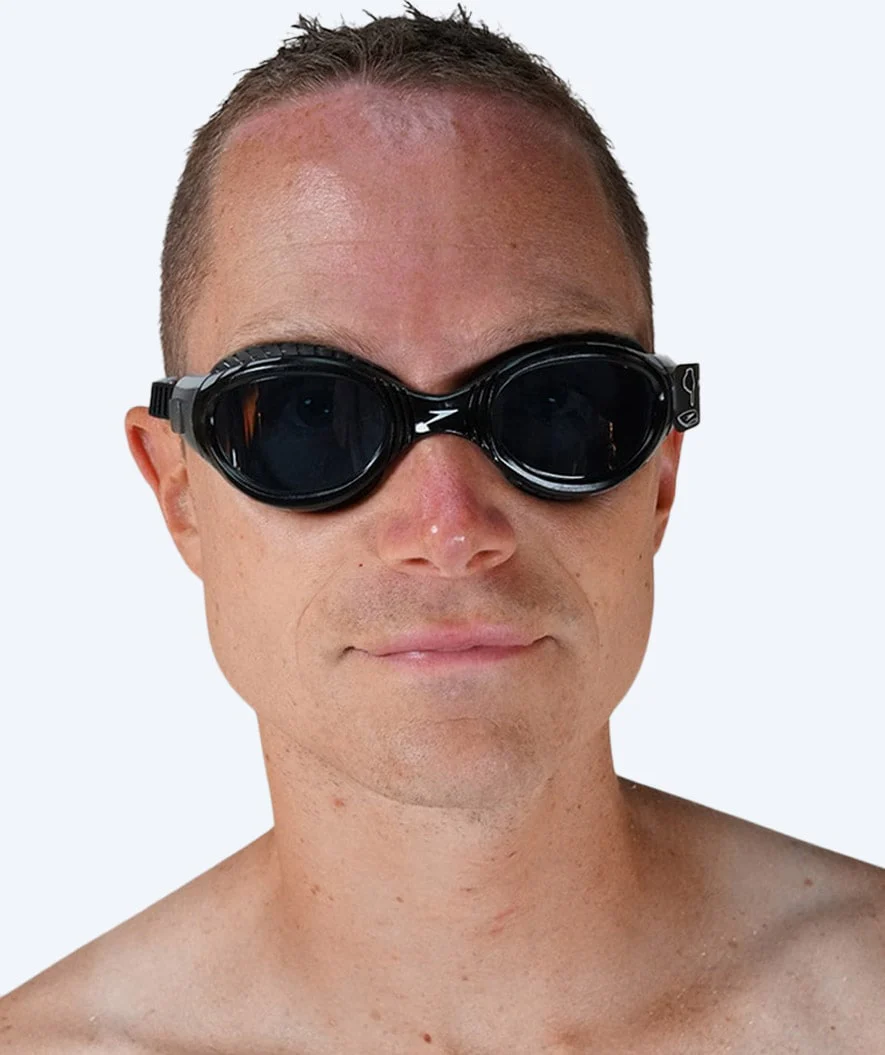 Speedo okulary do pływania treningowe - Biofuse Flexiseal - Czarne (przyciemniane szkła) - Image 3