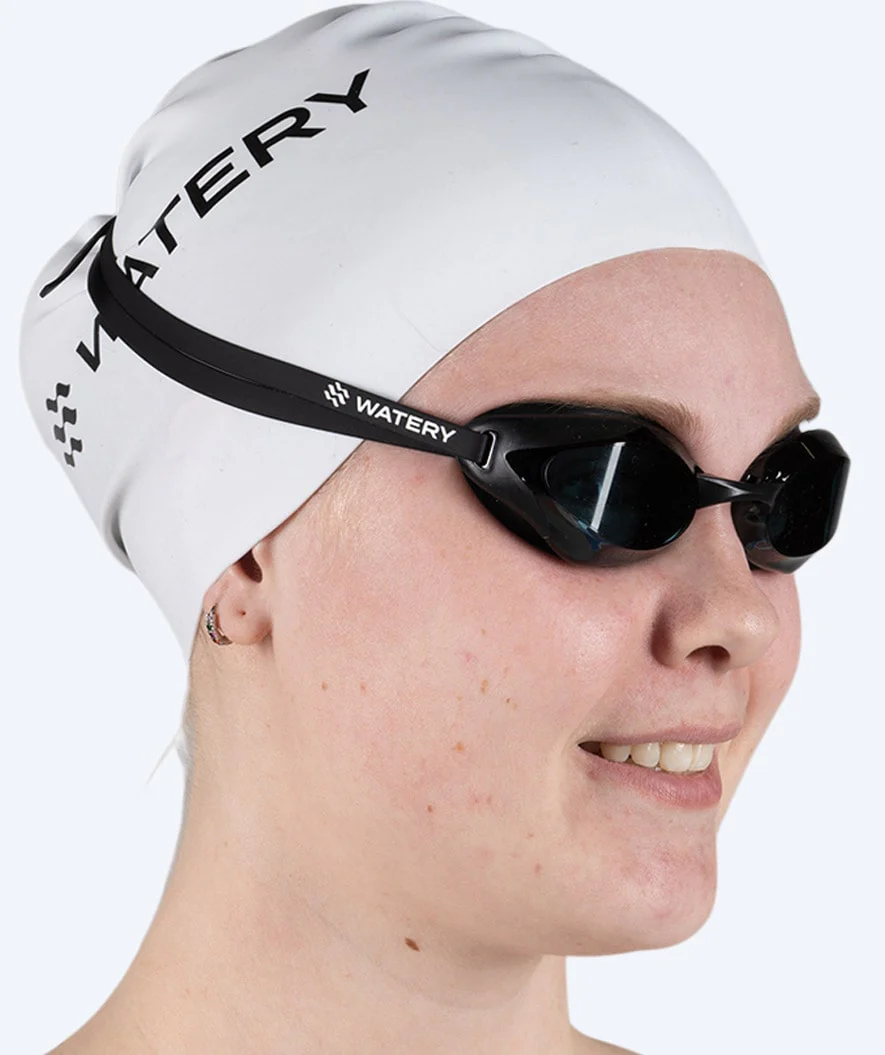 Watery Elite okulary do pływania - Poseidon - Czarny (przydymione soczewki) - Image 9
