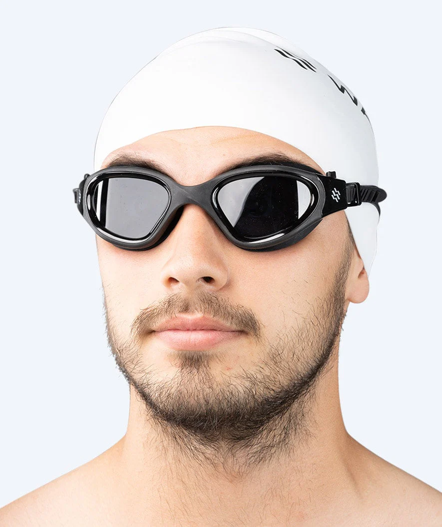 Watery okulary do pływania treningowe - Raven Active - Czarny (przydymione soczewki) - Image 11